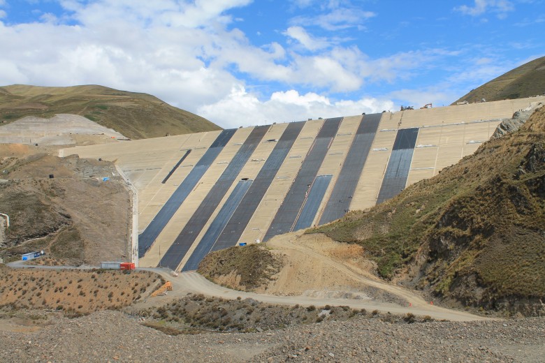 玻利维亚米西库尼大坝建设及其附属工程施工项目