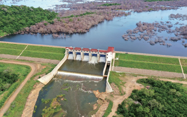 斯里兰卡延河农业灌溉（坝高 20 米，平均库容达 2 亿立方米）.png