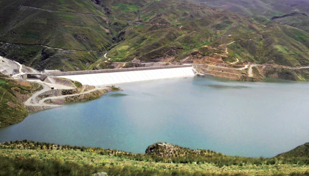 玻利维亚米西库尼大坝（海拔 3,700 米，库容量 1.5 亿立方米）.png